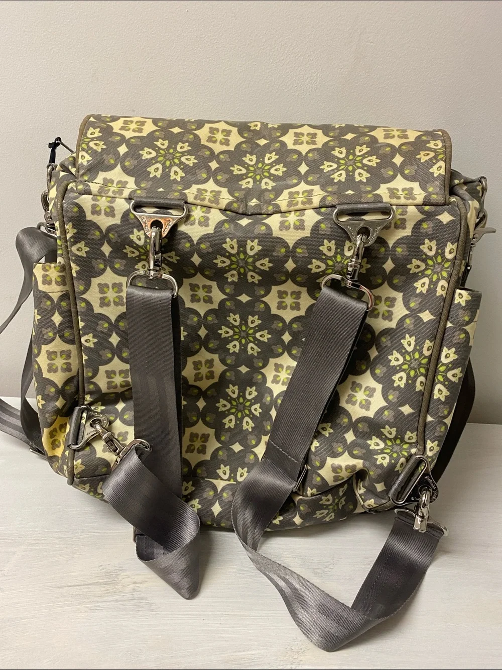 Petunia Pickle Bottom Boxy Backpack Diaper Bag Floral